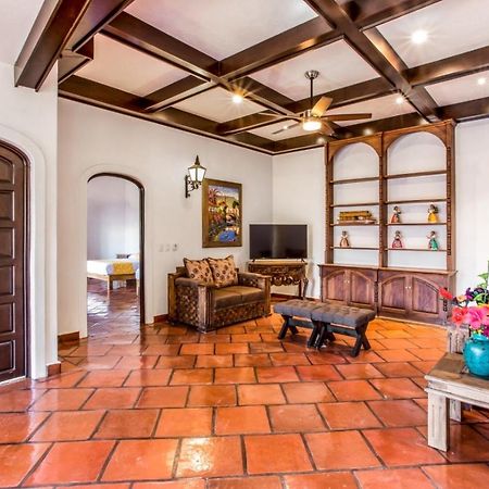 Caroline Bella Bed & Breakfast Ajijic Kültér fotó